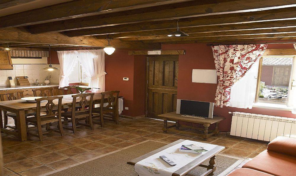Apartamentos Rurales El Mirador De Касанес Экстерьер фото